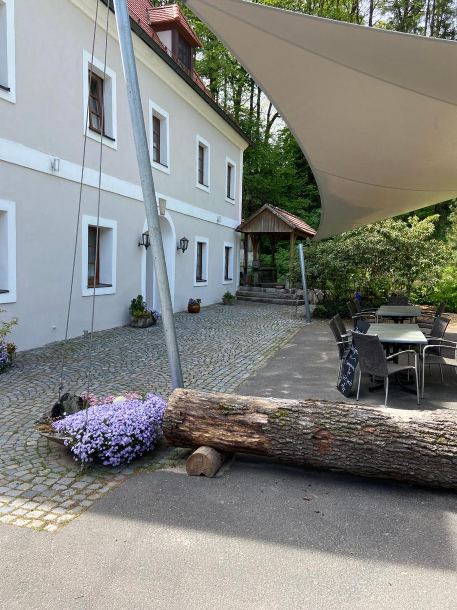Landhotel Kahrmuehle Pressath Extérieur photo